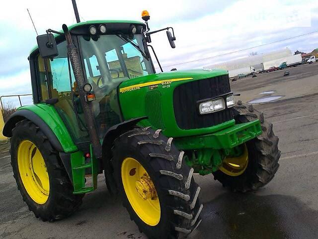 Трактор John Deere 2004 